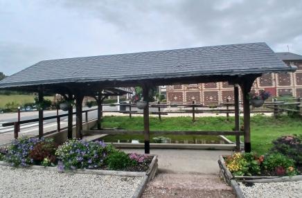 Lavoir de Bonneville-la-Louvet (centre bourg)