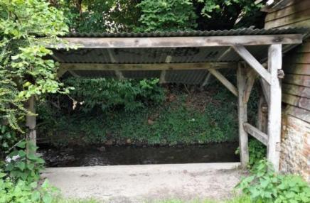 Lavoir du Breuil-en-Auge (centre bourg)