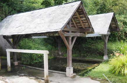 Lavoir de Pierrefitte-en-Auge (ch. des Querrières)
