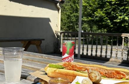 Tiger / Deluxe Asian Cuisine