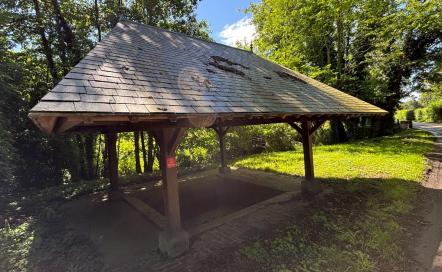 Lavoir de Glanville (route de Deauville)