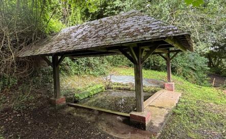 Lavoir de Pierrefitte-en-Auge (fontaine de la Vallée)