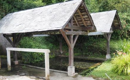 Lavoir de Pierrefitte-en-Auge (ch. des Querrières)