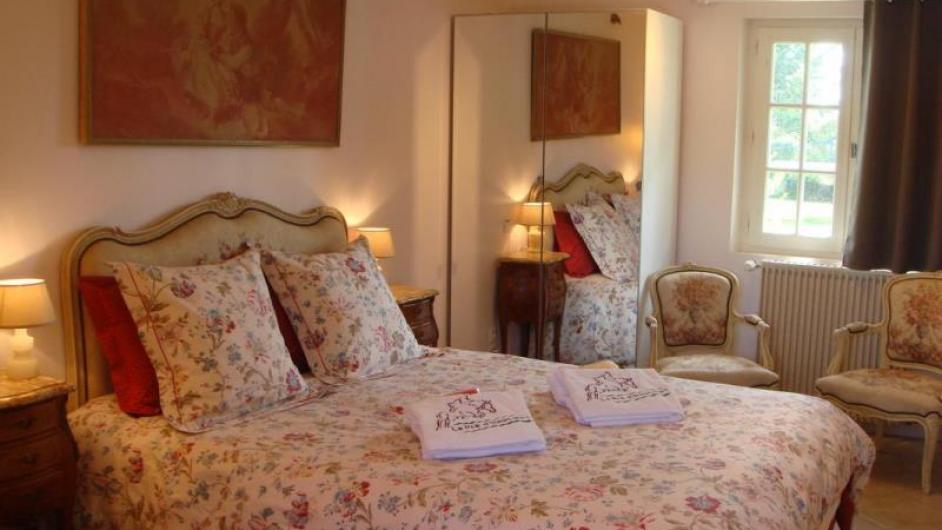 Gîte Le Pré d'Haucourt - intérieur - chambre 2 personnes - lit double -St-Pierre-Azif - Normandie - Calvados