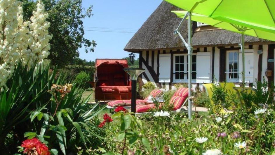 Gîte Le Pré d'Haucourt - extérieur - chaumière - espace détente - St-Pierre-Azif - Normandie - Calvados