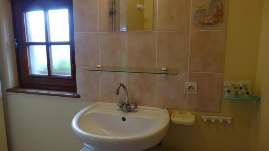 Chambres d'hôtes Les Vergers de la Vicomté d'Auge - salle d'eau - intérieur - Clarbec - Normandie - Calvados