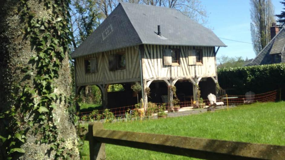 Gîte Le Manoir de la Porte - charreterie - colombages - Les Authieux-sur-Calonne - Pays d'Auge - Calvados - Normandie
