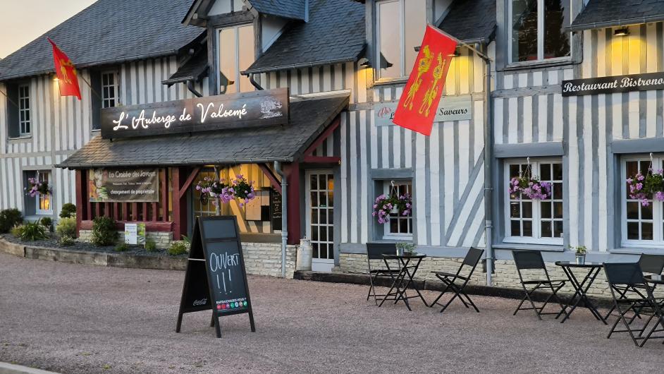 Façade restaurant Auberge de Valsemé by la Croisée des Saveurs