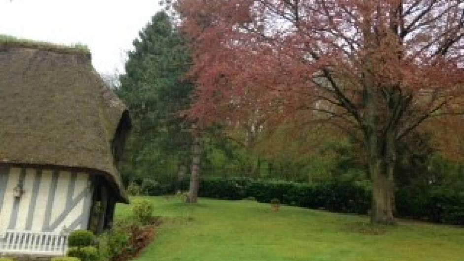 Chambres d'hôtes Les Chaumières du Pays d'Auge - chaumière - jardin - extérieur - maison normande - colombage - Le Breuil-en-Auge - Normandie - Calvados 