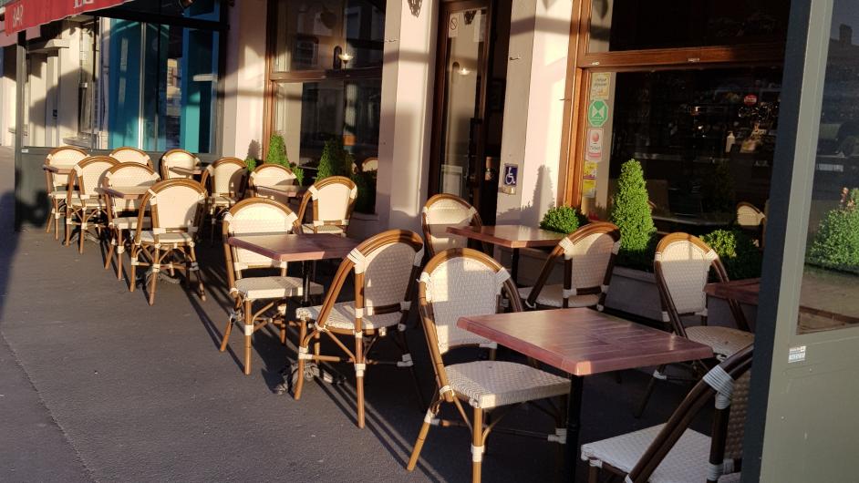Bar brasserie Le Théâtre, Pont-l'Evêque, Pays d'Auge, Calvados, Normandie