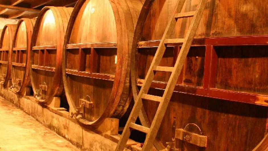 Calvados Pierre Huet - bouteille - Route du cidre - Cambremer -  Pays d'Auge - Calvados - Normandie 