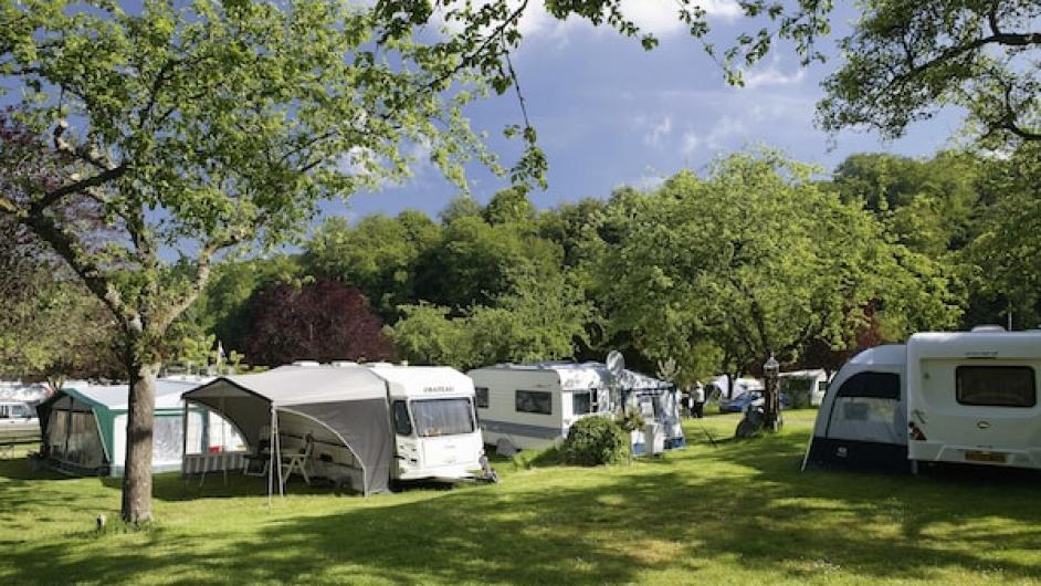 Castel-Camping Le Brévedent **** - emplacements camping spacieux et ombragés - Le Brévedent - Normandie - Calvados 