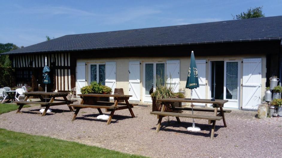 Chambres d'hôtes Mme Fossey Beaumont-en-Auge - terrasse - extérieur - Beaumont-en-Auge - Normandie - Calvados