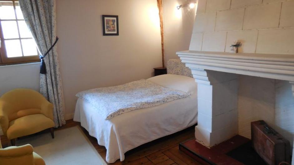 Chambres d'hôtes Le Manoir du Lieu Dey - chambre 2 à 4 personnes - lit double - salon - intérieur - suite - Reux - Normandie - Calvados