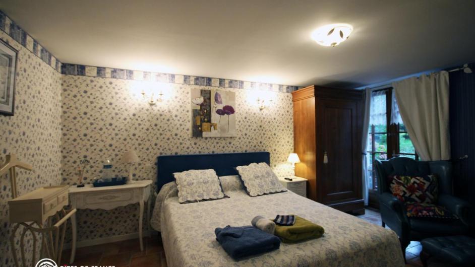 Chambres d'hôtes lit double PMR La Grange de Saint-Léger Pays d'Auge Normandie