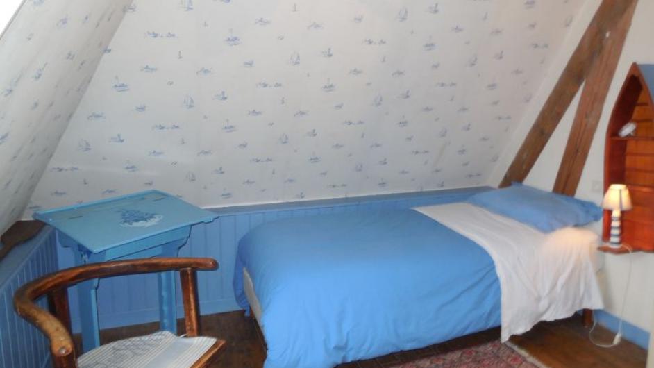 Chambres Le Prieuré Boutefol - Mme Colin - chambre - lit simple - intérieur - bleu - Surville - Normandie - Calvados