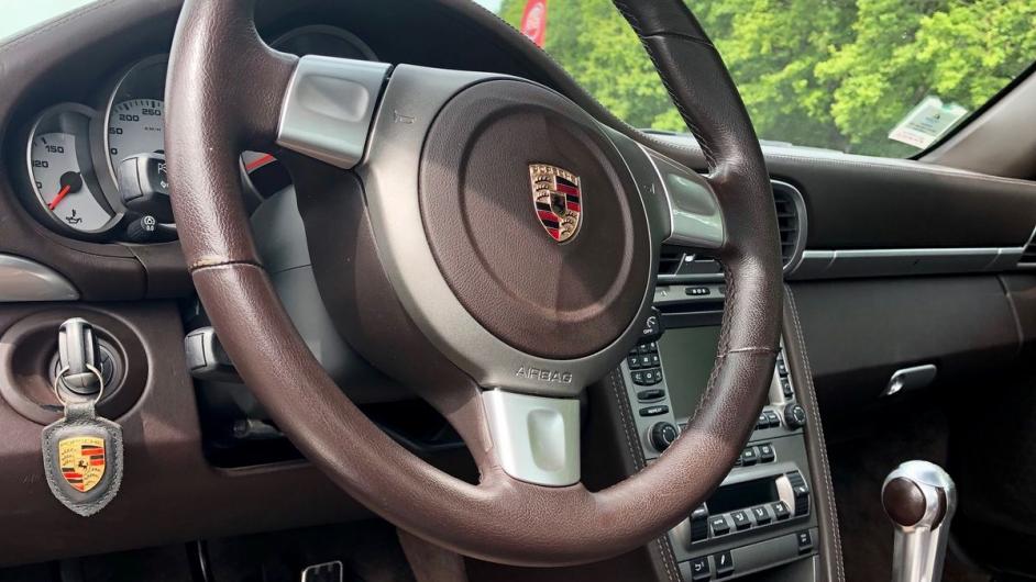 Circuit Automobile EIA - loisirs - intérieur voiture - Pont-l'Evêque - Pays d'Auge - Calvados - Normandie