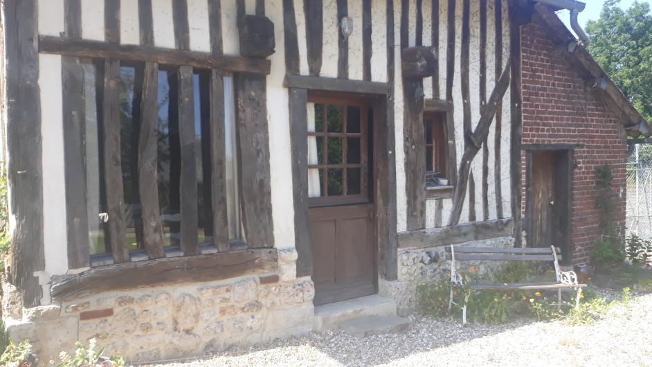 Gîte du lieu Dey - extérieur - façade en colombage - maison normande - Reux - Normandie - Calvados