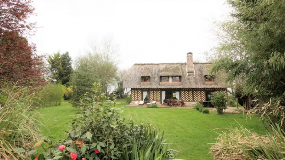 Gîte la Chaumière jardin Domaine de la Petitière Bonnville la Louvet