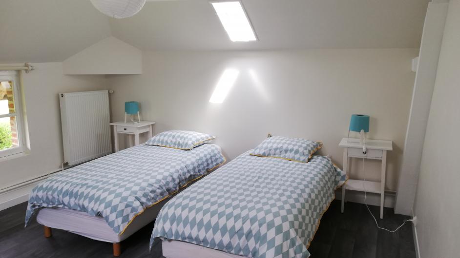 Chambre lits jumeaux gîte La Petite Maison de Cour La Ville Le Mesnil-sur-Blangy
