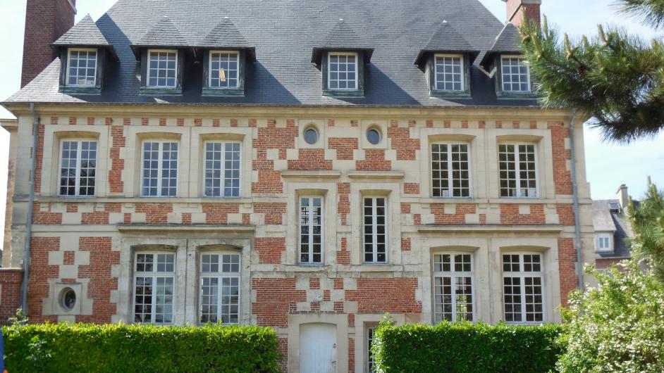 Hôtel de Montpensier - façade - extérieur - Pont-l'Evêque - Calvados - Normandie