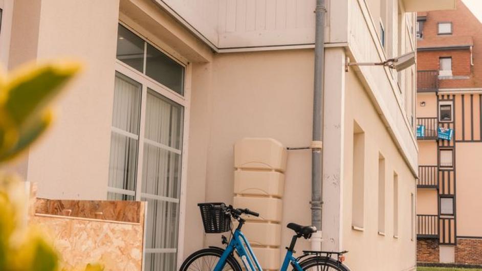 Hôtel Ibis Style Deauville Villers extérieur vélo