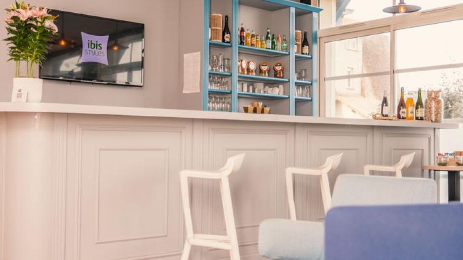 Hôtel Ibis Style Deauville Villers bar réception