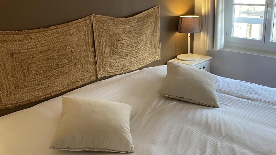 Hôtel Le p'tit Beaumont - intérieur - chambre - lit double - Beaumont-en-Auge - Normandie - Calvados