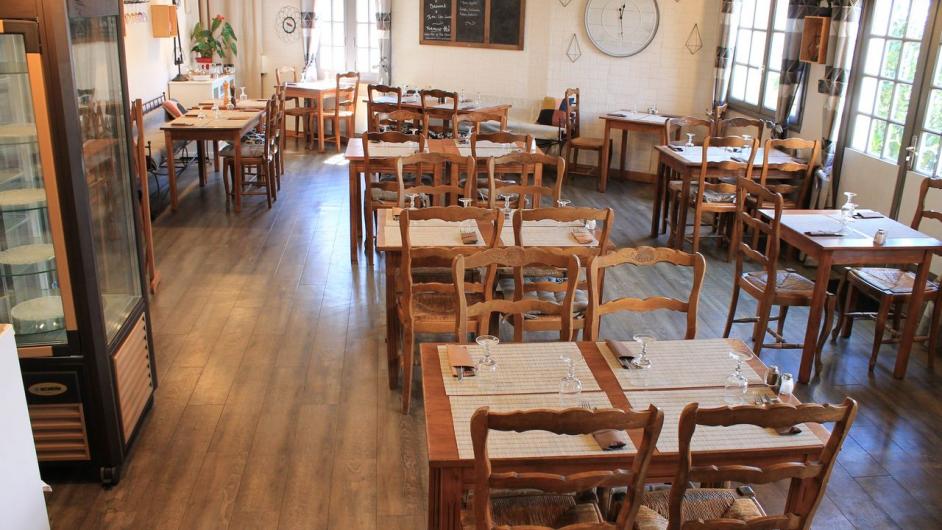 Restaurant L'Auberge du Douet de la Taille - intérieur - Saint-Martin-aux-Chartrains - Pays d'Auge - Calvados - Normandie
