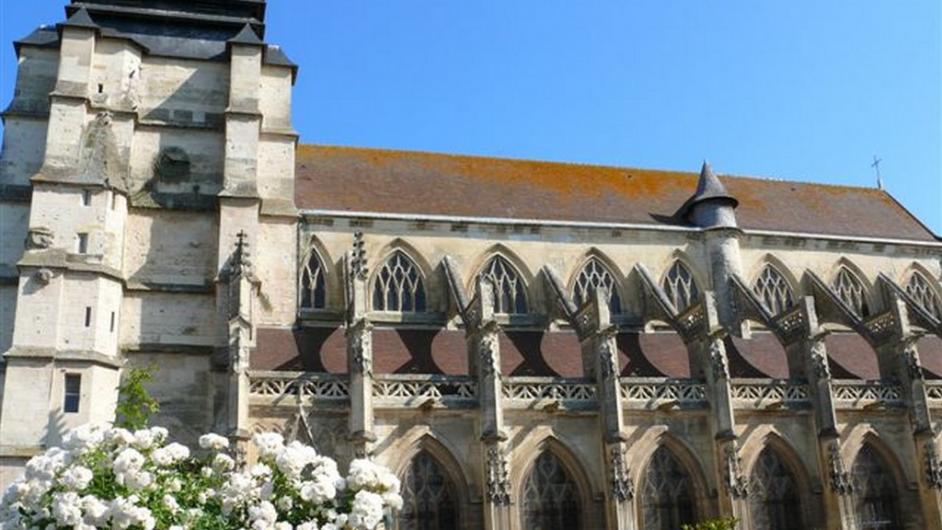 La cathédrale des herbages - façade - extérieur - Pont-l'Evêque - Normandie - Calvados