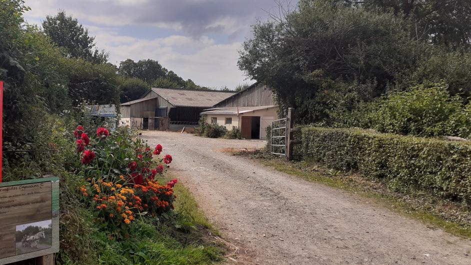 La fermes des capucins - entrée - Saint-Etienne-la-Thillaye - Calvados - Normandie