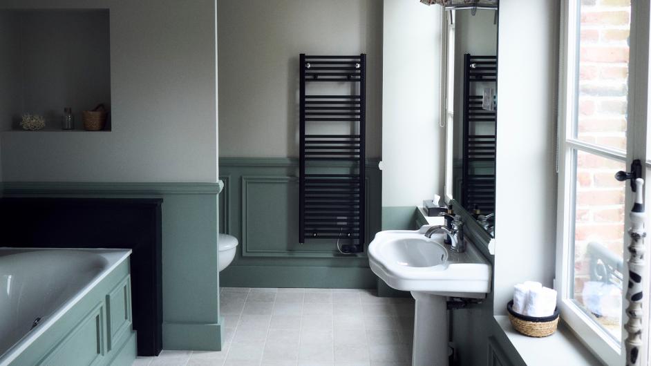 La Maison Mouche salle de bain chambre coccinelle