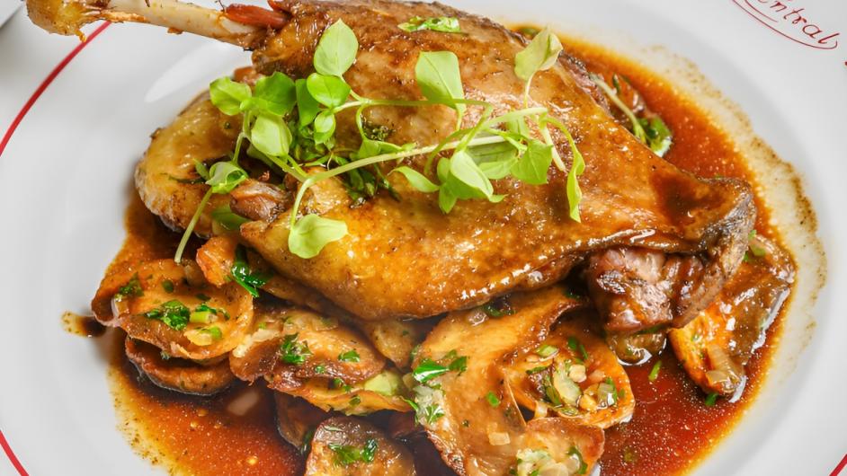 Le Central_Poulet rôti Ferme de la Vallée©Thetravelbuds - ©Thetravelbuds