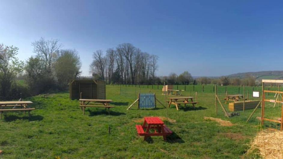 Le Chat Perché Country Pub - Saint-Julien-sur-Calonne - jardin