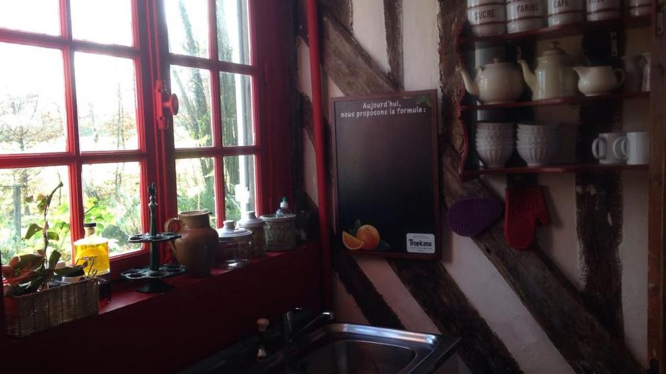 Gîte Le Manoir de la Porte - cuisine - Les Authieux-sur-Calonne - Pays d'Auge - Calvados - Normandie