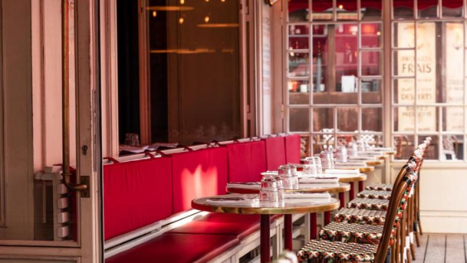 Le Petit central Trouville-sur-Mer - terrasse -  crédit photo TravelBuds