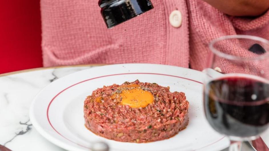 Le Petit Central Trouvilles-sur-Mer - steack tartare -  crédit photo TravelBuds