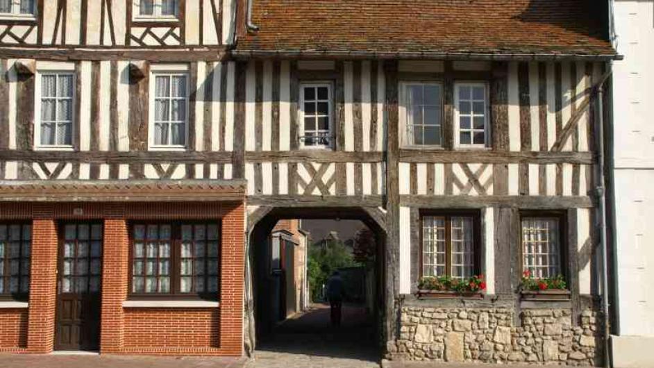 Les maisons à colombages - maison normande - Pont-l'Evêque - Pays d'Auge - Normandie - Calvados