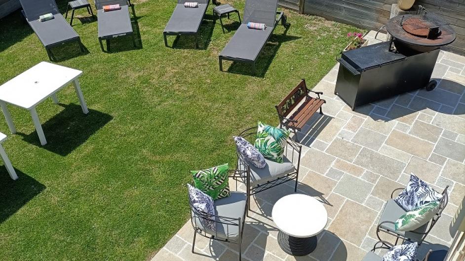 Terrasse Auberge du Vieux Tour Canapville Terre d'Auge Calvados Normandie