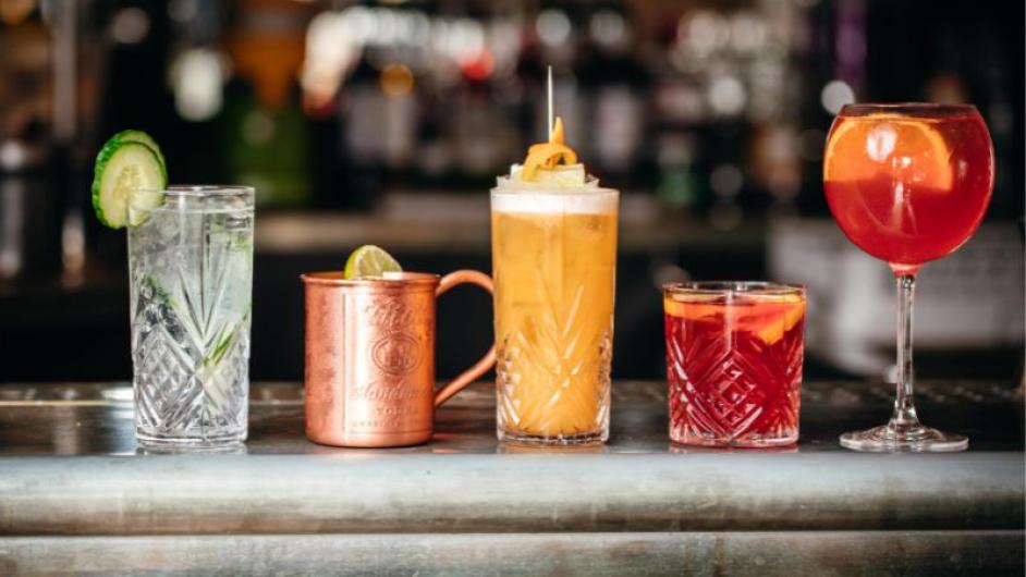 Restaurant Marinette Trouville-sur-Mer - bar cocktails -  crédit photo TravelBuds