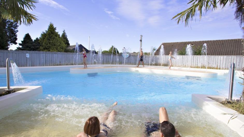 Parc résidentiel Pierre et Vacances Village Normandy Garden *** - piscine - extérieur - bien être - Branville - Normandie - Calvados