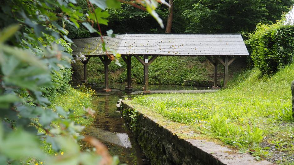 Lavoir de Saint-Hymer (fontaine Magard) - Christine Badmington