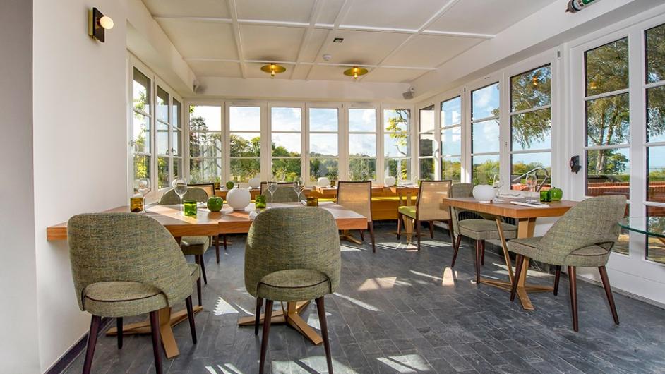 Le Capucine - salle - les Jardins de Coppélia - Hôtel restaurant - Pennedepie - ©BabXIII