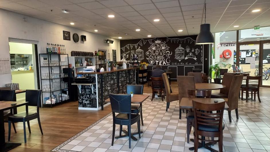 Restaurant A table - intérieur - Pont-l'Evêque - Calvados - Pays d'Auge - Normandie