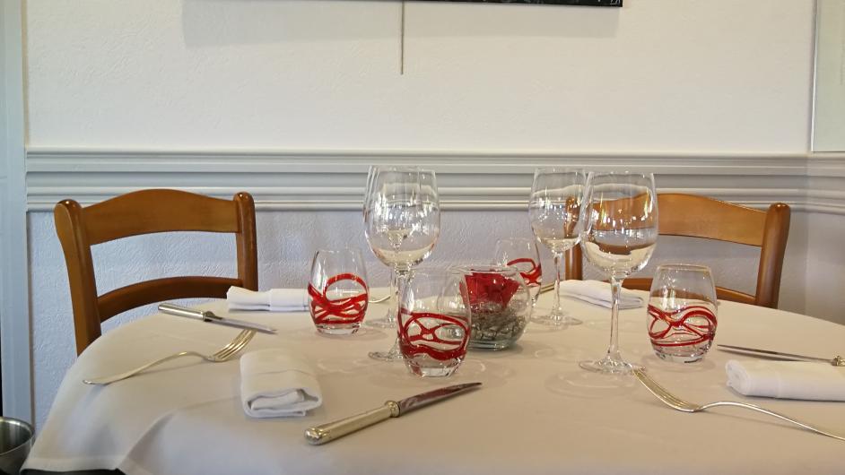 Restaurant Le Vieux Tour - Canapville - table dressée