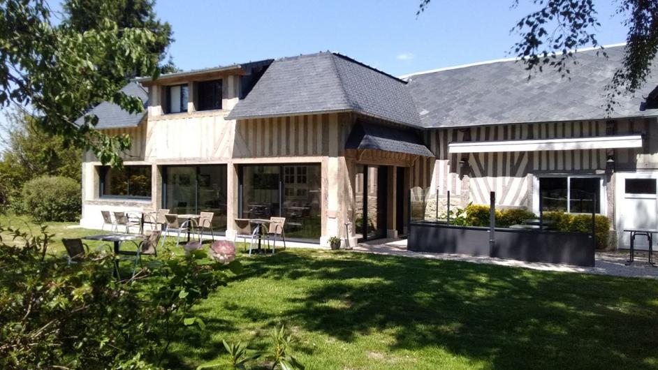 Restaurant La Mare au Lièvre - jardin - terrasse - Annebault
