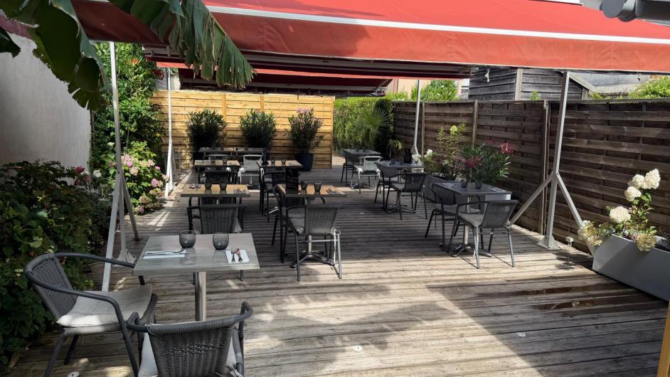 Terrasse restaurant la Popote en Cocotte Pont-l'Evêque