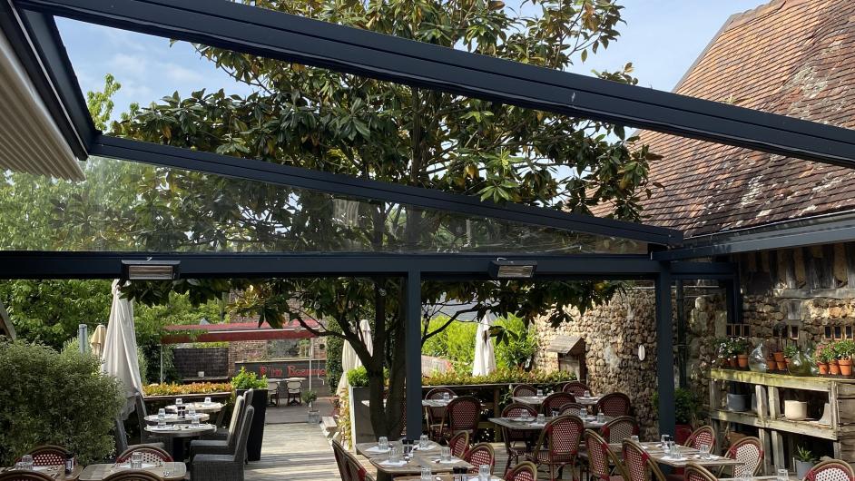 Restaurant le P'tit Beaumont - terrasse couverte - Beaumont-en-Auge - Normandie - Calvados