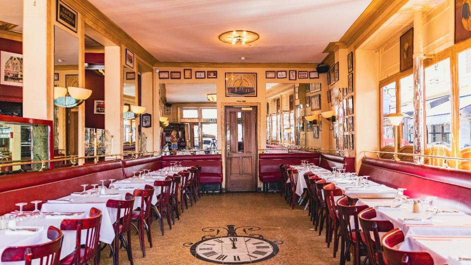 The Travel Buds x Le Central DECO11 - TravelBuds