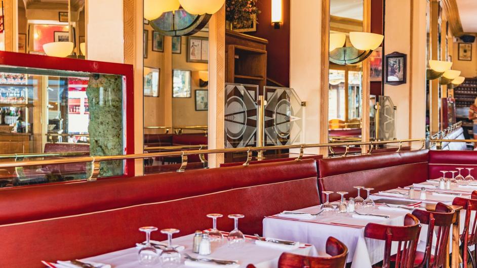 The Travel Buds x Le Central DECO13 - THE TRAVEL BUDS STUDIO